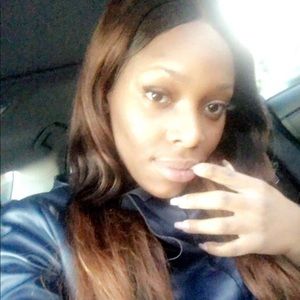 Meet your Posher, Domonique